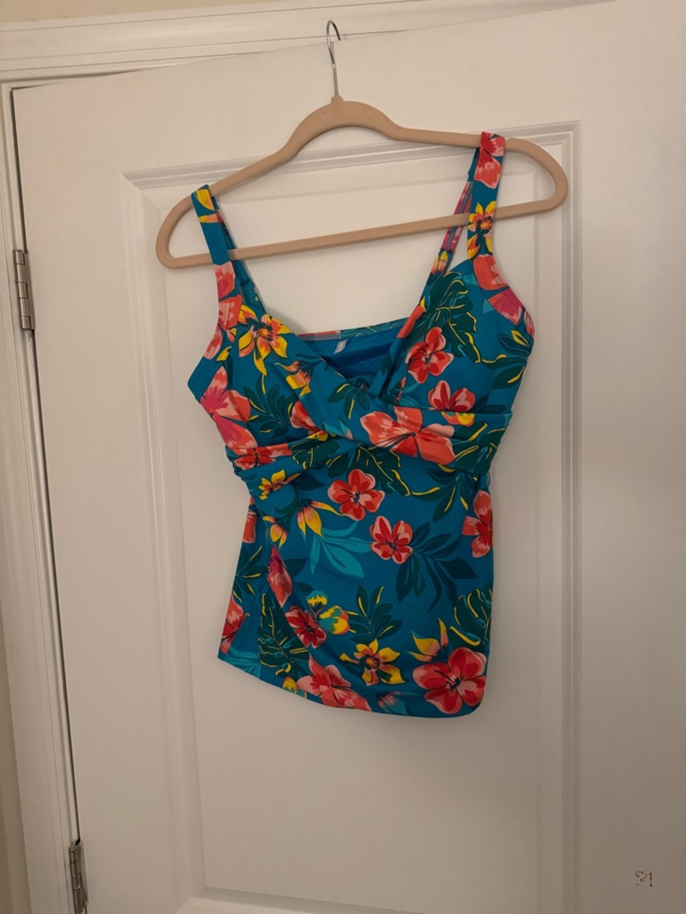 Lands End swim top size 8